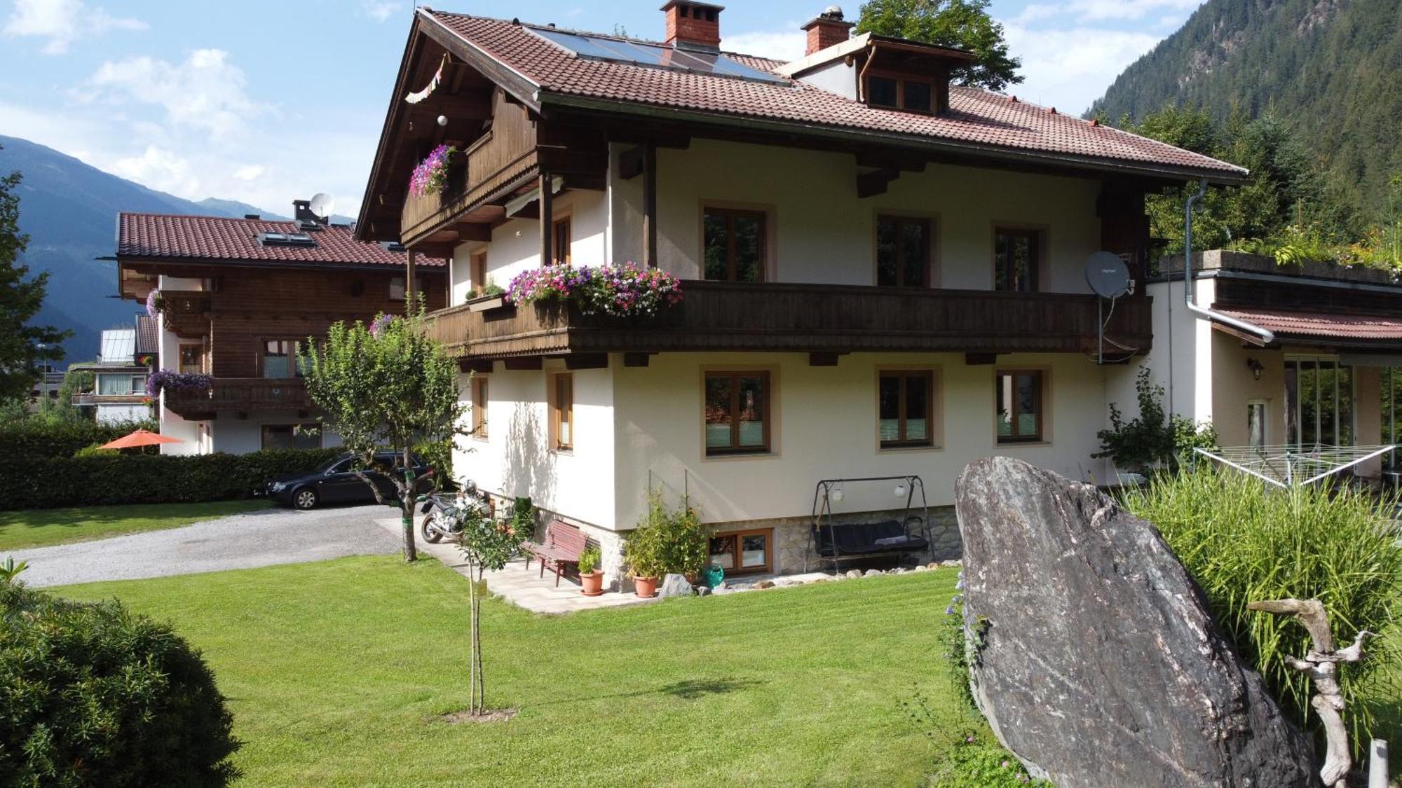 Ferienwohnung Rita Kroell Mayrhofen Exterior photo